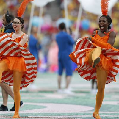 Farbenfrohe Eröffnungsfeier