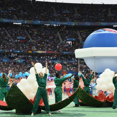 Farbenfrohe Eröffnungsfeier