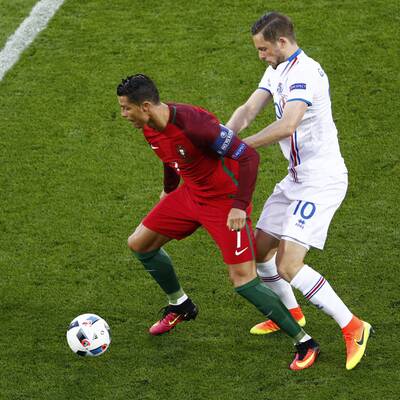 Portugal gegen Island