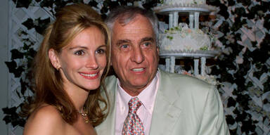 Garry Marshall & Julia Roberts