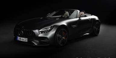 201609151510_66_79665_20160915_66_79665_160915_mercedes_amg_gt_roadster_000.jpg