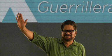 Kolumbien: FARC-Rebellen nehmen Friedensvertrag an