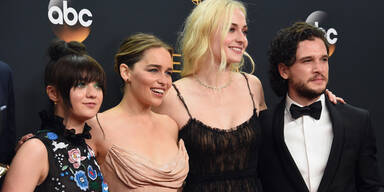 Maisie Williams, Emilia Clarke, Sophie Turner, Kit Harington