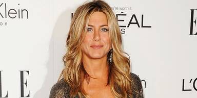 201609211755_66_80125_20160921_66_80125_100921_ON_BrangelinaAniston_720p_000.jpg