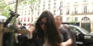 20161014_66_82186_161014_NE_100_Kardashian_Social_Media_Return.jpg