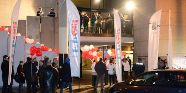 Dutzende Fans begrüßten Hofburg-Kandidaten