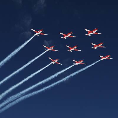 Flieger reißt Kamera vom Himmel