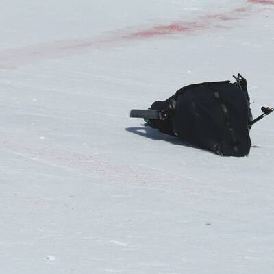 Flieger reißt Kamera vom Himmel
