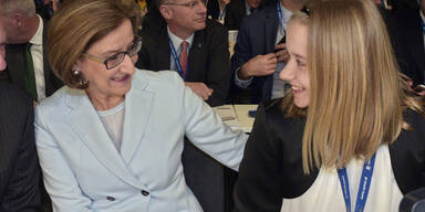 Pröll-Nachfolge: Mikl-Leitner mit 98,5 Prozent gewählt 