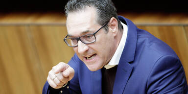 Strache will allen "Betrügern" die Staatsbürgerschaft entziehen