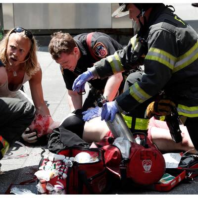 Auto raste in Menschenmenge in New York