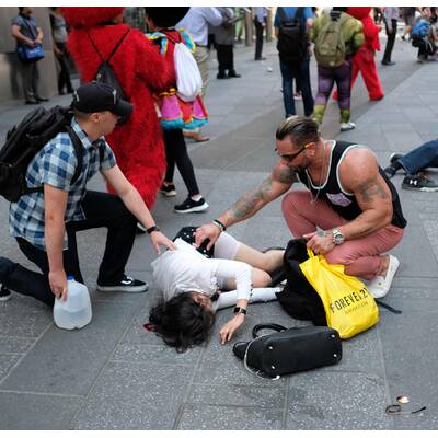 Auto raste in Menschenmenge in New York