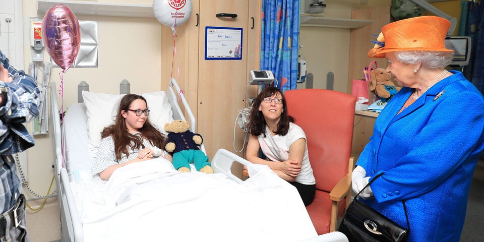 Queen Terroropfer Manchester Spital besucht