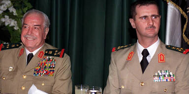 Mustafa Tlass  Bashar al-Assad