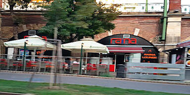 Messerkampf vor Nachtlokal