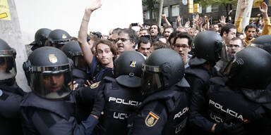 Referendum: Schwere Krawalle in Katalonien