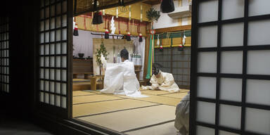 Zwei Tote bei Messerattacke an Schrein