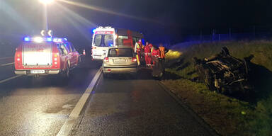 Zwei Autos überschlugen sich auf A1