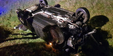 Zwei Autos überschlugen sich auf A1