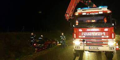 Zwei Autos überschlugen sich auf A1