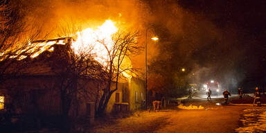 Explosion bei Feuerwehr-Einsatz
