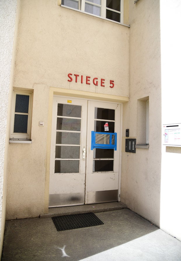 Bub stürzt aus Fenster: Vater war daheim