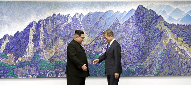 Hier betritt Kim südkoreanischen Boden