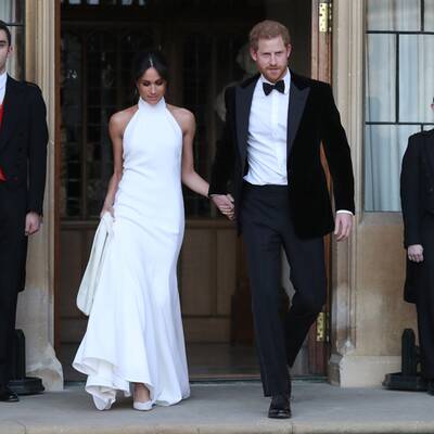 Meghan & Harry im Jaguar