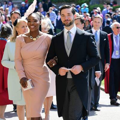 Meghan & Harry im Jaguar