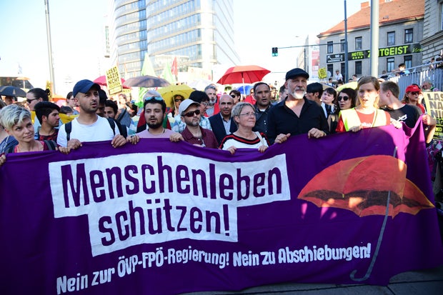Promi-Show bei Kanzlerfest