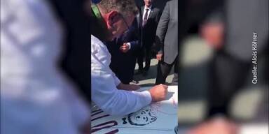 20180818_66_231469_180818_XX_Putin_signiert_Auto_Alois_Koehrer_Video.jpg