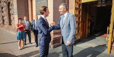 Kurz in Kiew: Charme-Visite nach Putin-Besuch