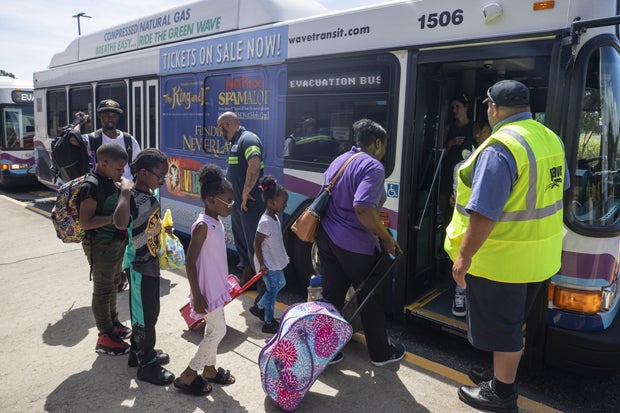 Flucht vor dem Monster-Hurrikan