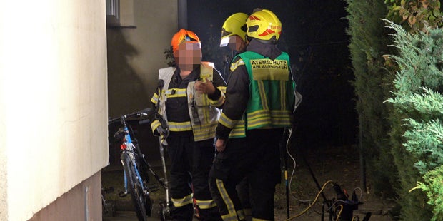 Stechender Geruch: 37 Personen aus Wohnhaus evakuiert