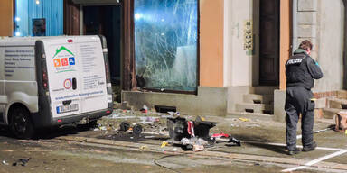 Anschlag? Schwere Explosion vor AfD-B&uuml;ro