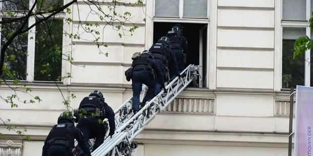 Verwirrter Einbrecher löste Groß-Einsatz am Ring aus