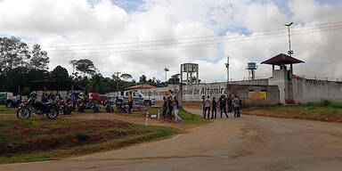 57 Tote bei H&auml;ftlingskrieg! 16 von ihnen enthauptet