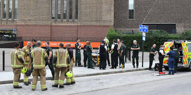 Tate Modern Bub aus 10. Stock geworfen