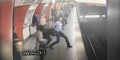 Urteil gegen U-Bahn-Schubser: Einweisung in Psycho-Anstalt