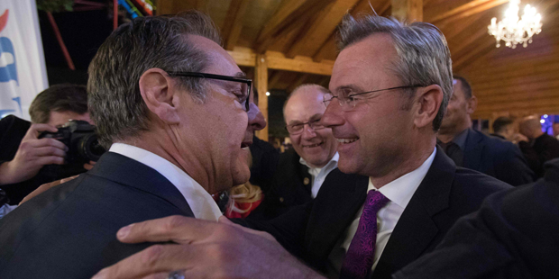 Hofer Strache busserl