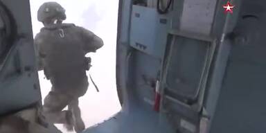 20191116_66_385716_Russian_troops_take_over_former_US_Sarrin_airfieldKobani_Landing_Zone_in_northern_Syria_af.jpg