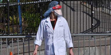 Elmhurst Hospital Center New York USA Coronavirus