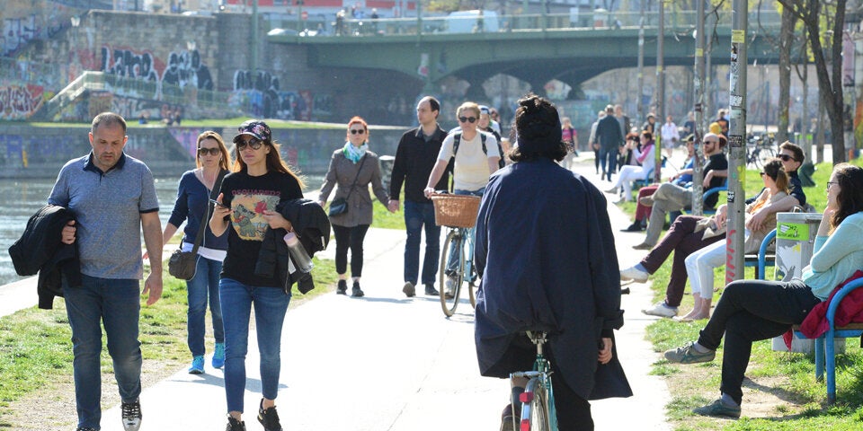 Leere Straßen, volle Parks: 