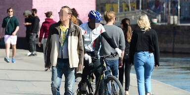 Leere Stra&szlig;en, volle Parks: "Abstand ist einigen leider egal"