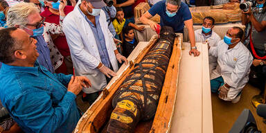 Sensationsfund! Alt&auml;gyptische Sarkophage in Grabst&auml;tte entdeckt