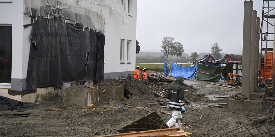 Betondecke stürzt ein: Vier Arbeiter tot