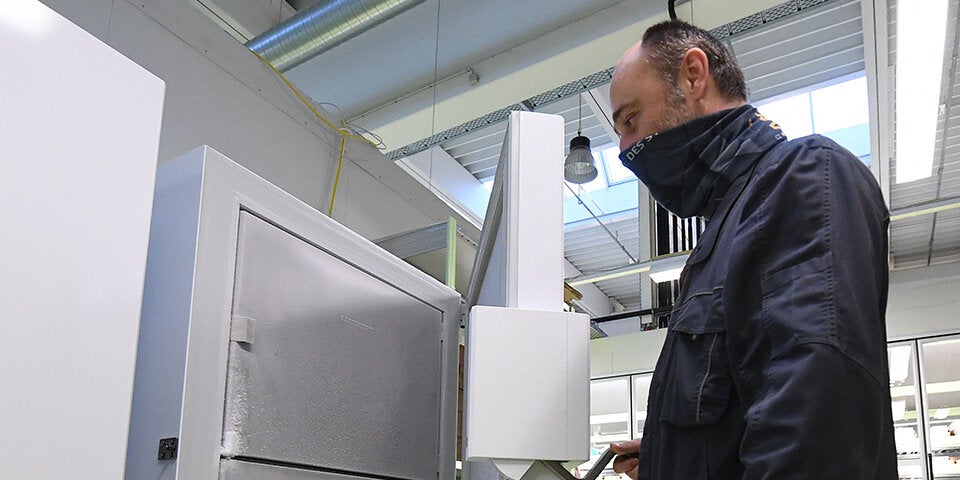 Erste Corona-Impfstoff-Lieferung ist in Österreich