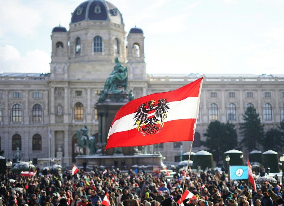 corona demo erste menschen versammeln sich