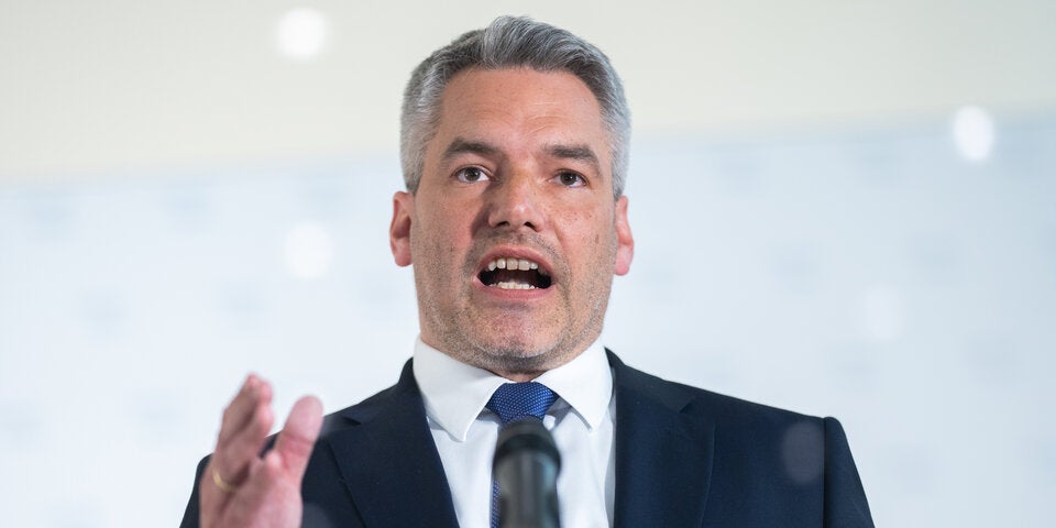 Nach Frauenmordserie: Regierung schnürt Maßnahmenpaket