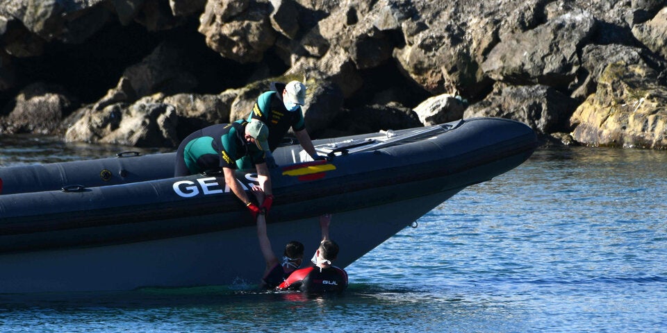 Migranten schwimmen nach Europa